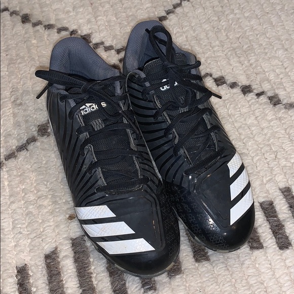 boys size 4 baseball cleats